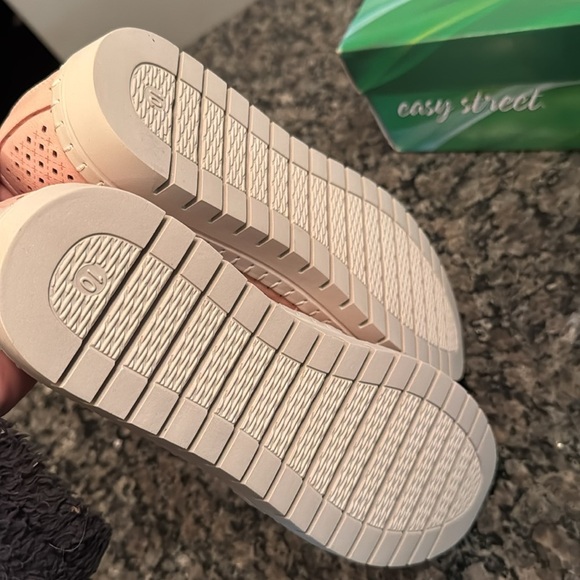 Easy street fresh blush gore slip on sneakers NIB 10WW - Picture 8 of 13
